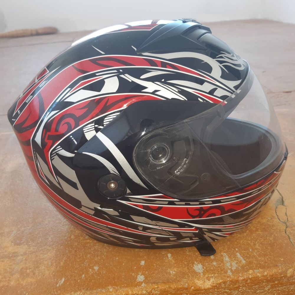продам мотоцеклетный шлем