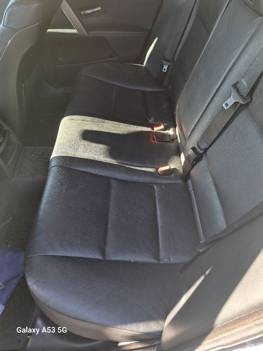 Антиблокираща система
Въздушни възглавници - Задни
Въздушни възглавниц