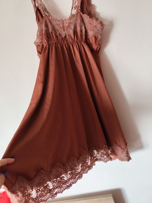 Neglijeu, furou dama