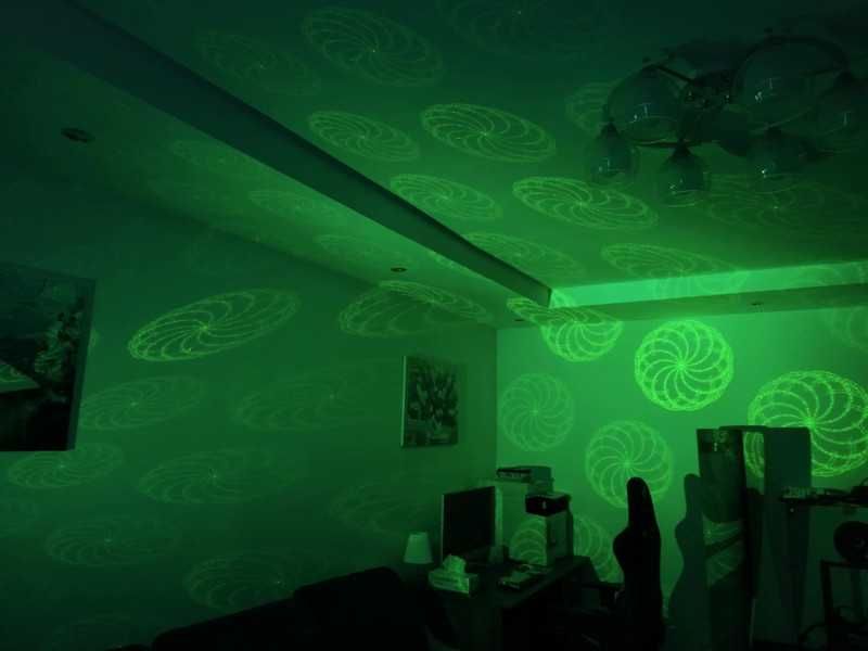 Proiector lumini petrecere, disco Gvoo, efecte laser + LED RGB