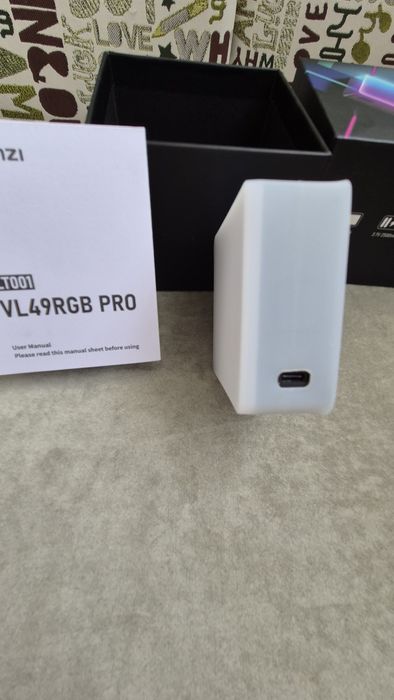 Ulanzi VL49 RGB PRO LED лампа 2500mAh