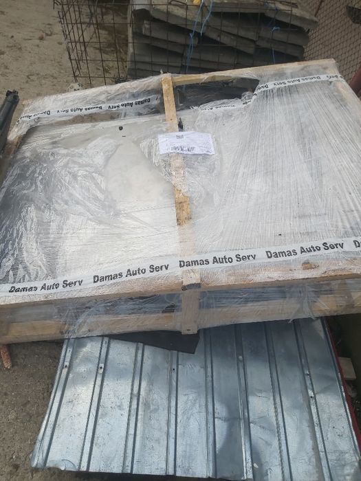 Vand piese Hyundai Sânta Fe 2004