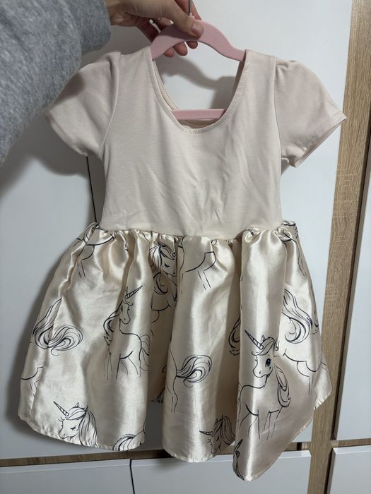 Детска рокля H&M - 104 размер