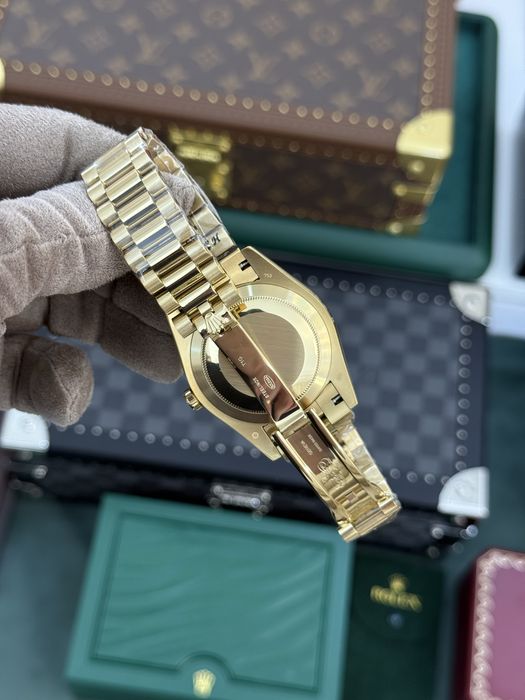 Rolex Day-Date 40 Rainbow