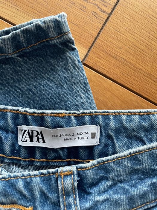 Дънки с камъни Zara