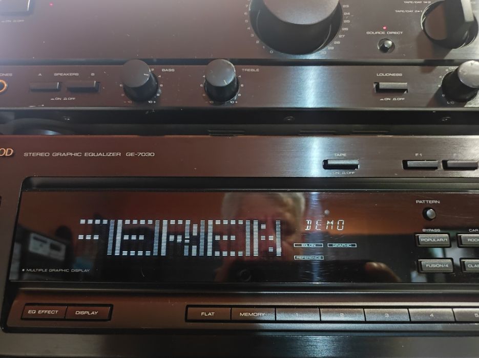 Vintage colecție  .egalizator 7030