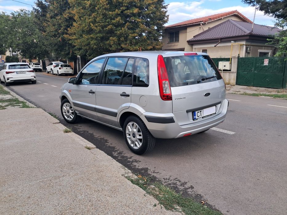 • FORD FUSION • • 88 .000 KM • • UNIC PROPRIETAR  2009 • Stare Ca Nouă