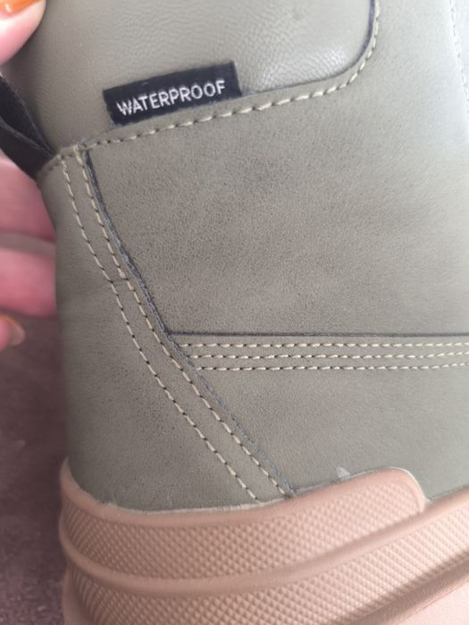 Непромокаеми детски боти H&M