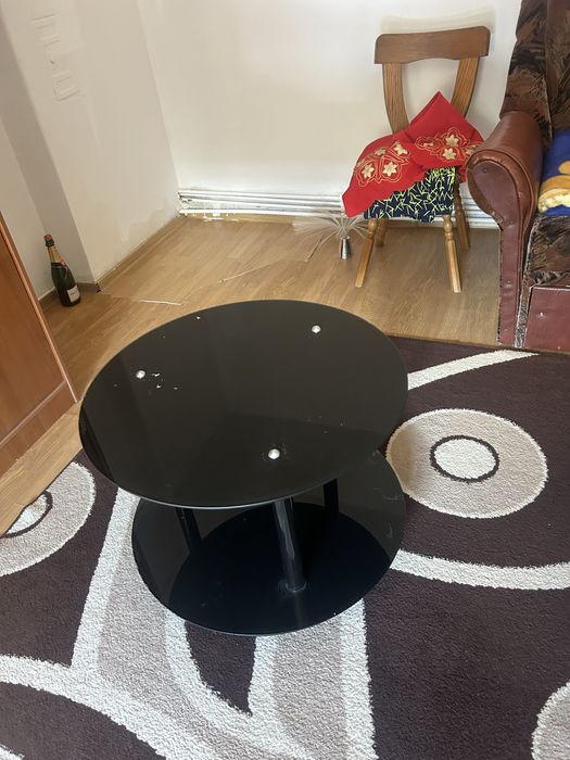 Vand masuta din sticla