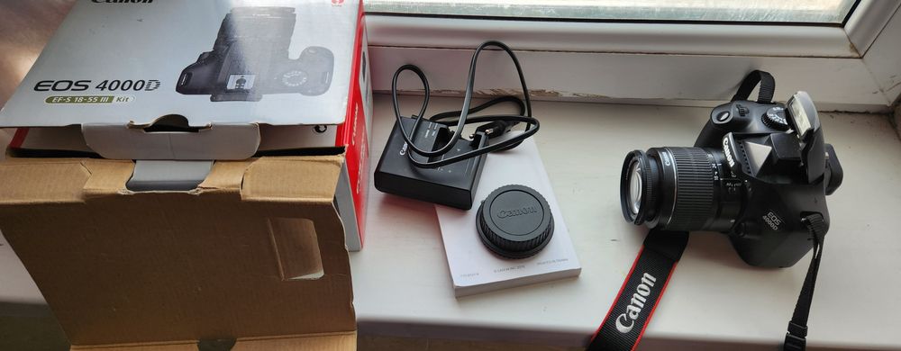 Продаётся Фотоапарат Canon EOS4000D состаяние новое цена  отличная