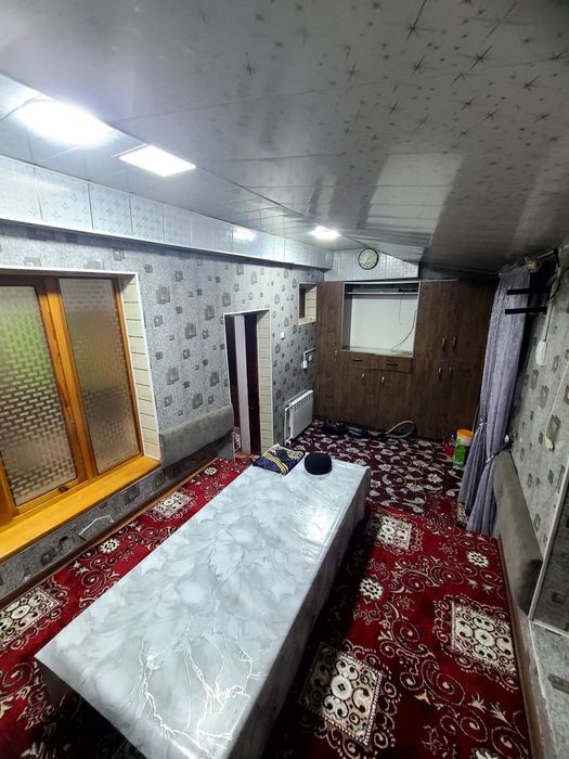 Сотилади.. 2 хона 1 этаж, Берёзка, 1 микрорайон