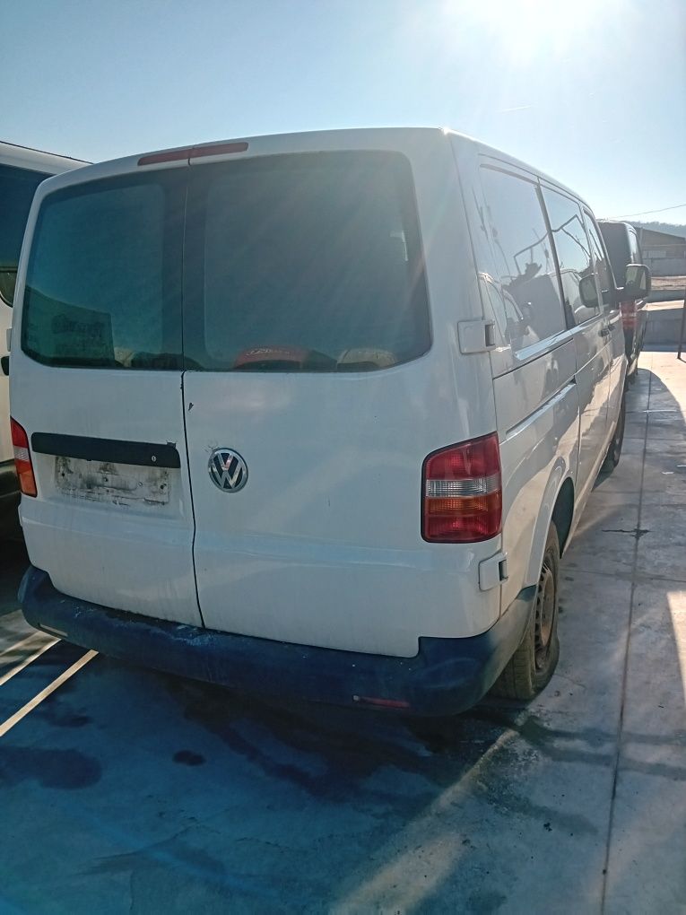 Фолксваген Транспортер Т5 1.9 TDI / VW TRANSPORTER T5 1.9 105 НА ЧАСТИ
