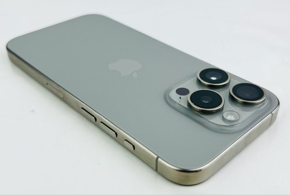 Apple iPhone 15 Pro 128GB Natural Titanium Перфектен! Гаранция!