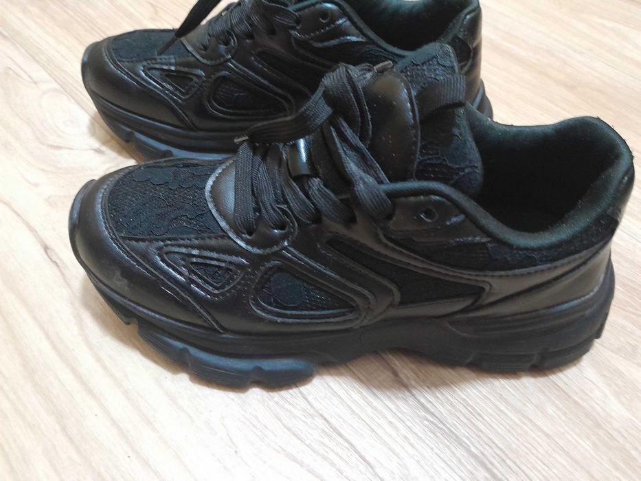 Маратонки за момиче