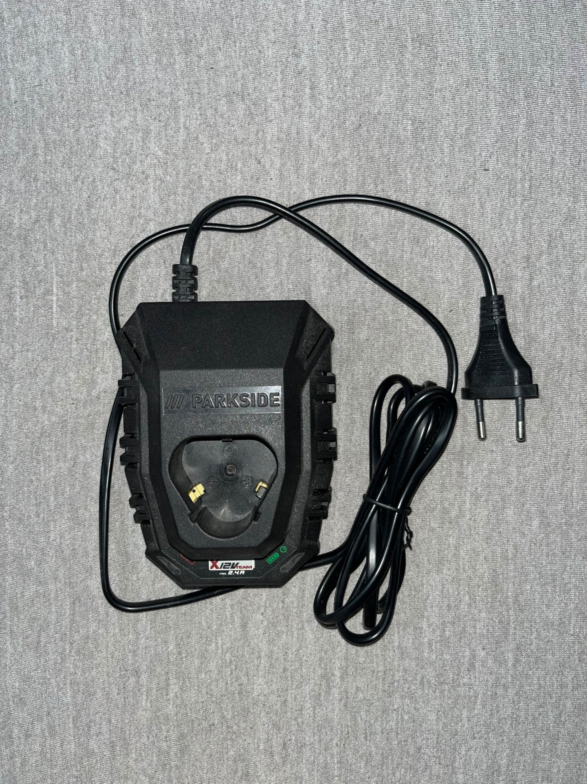 Зарядно устройство Parkside 12V PLGK 12 A3 EU