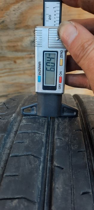 2 броя всесезонни гуми 215 65 16