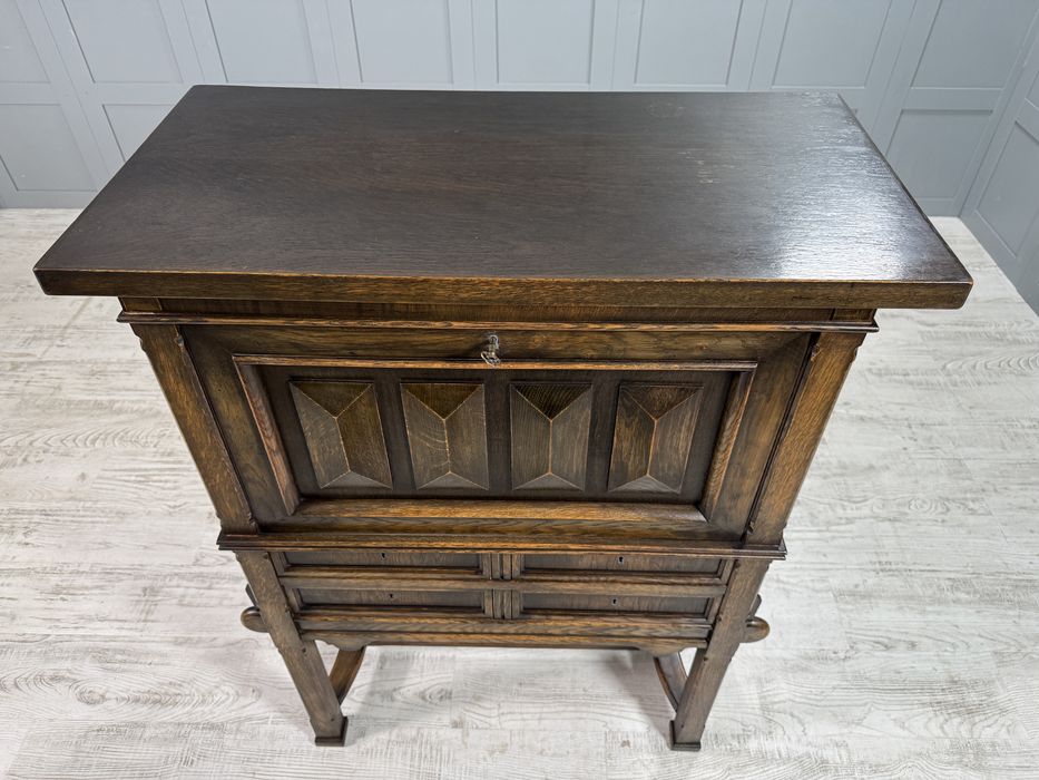 Шкаф - бюфет Jacobean Style Д1101