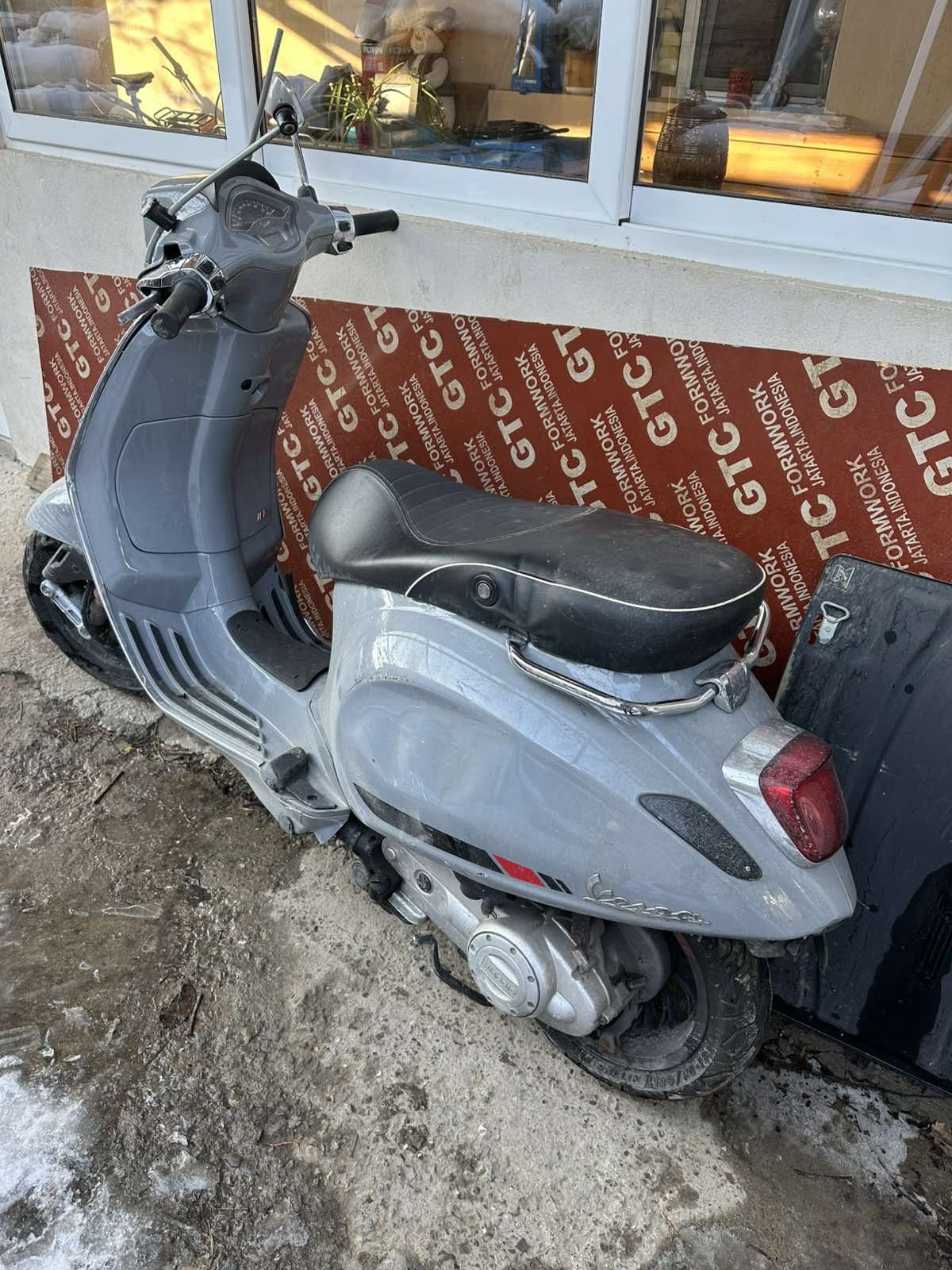 Мотор Piaggio Vespa 2019 година