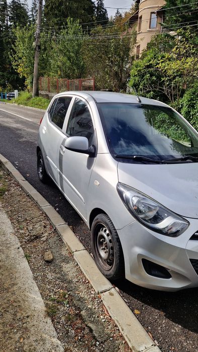 Vând Hyundai i10