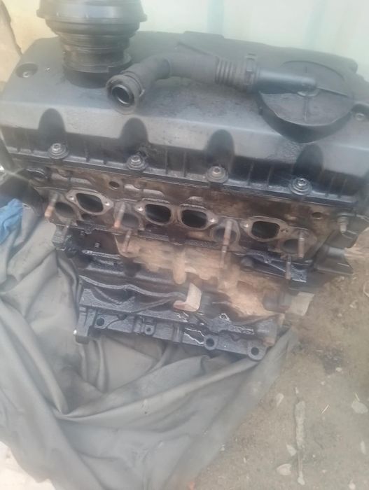 Vând sau dezmembrez Motor 1.9 TDI (Skoda Octavia 2)