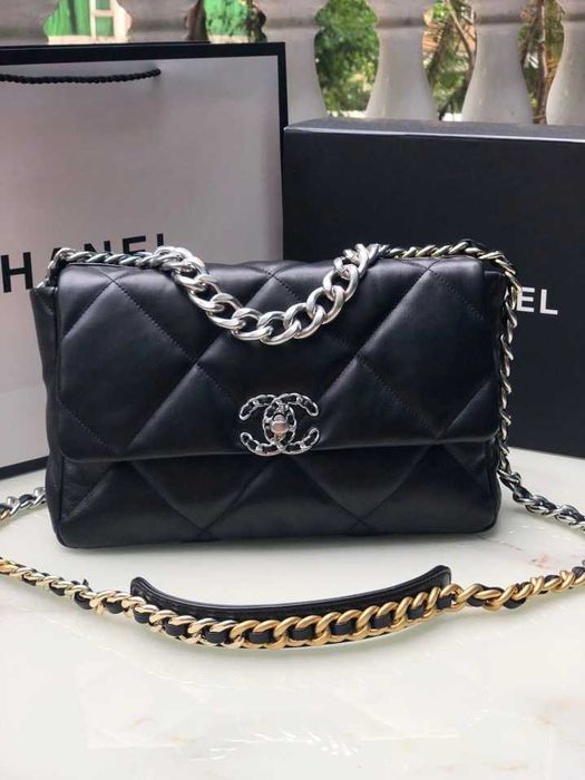 Geanta Chanel 19 Medium
