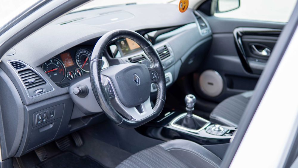 Renault Laguna 3 an 2015 motor 1.5 dci BOSE edition