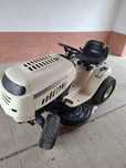 Vand tractoras tuns gazon