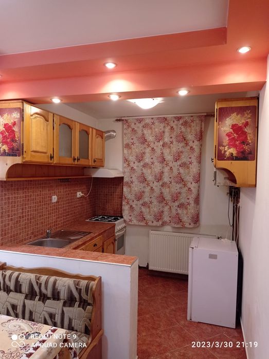 Închiriez apartament