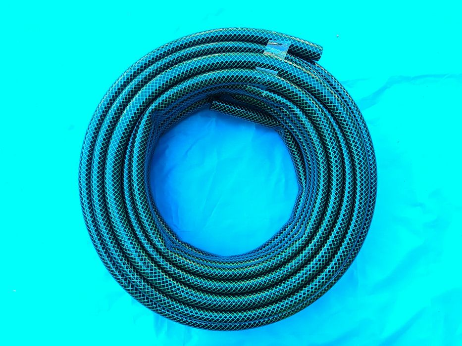 FURTUN DE GRADINA 10 m cu Suport pentru perete , Set conectori, PISTOL