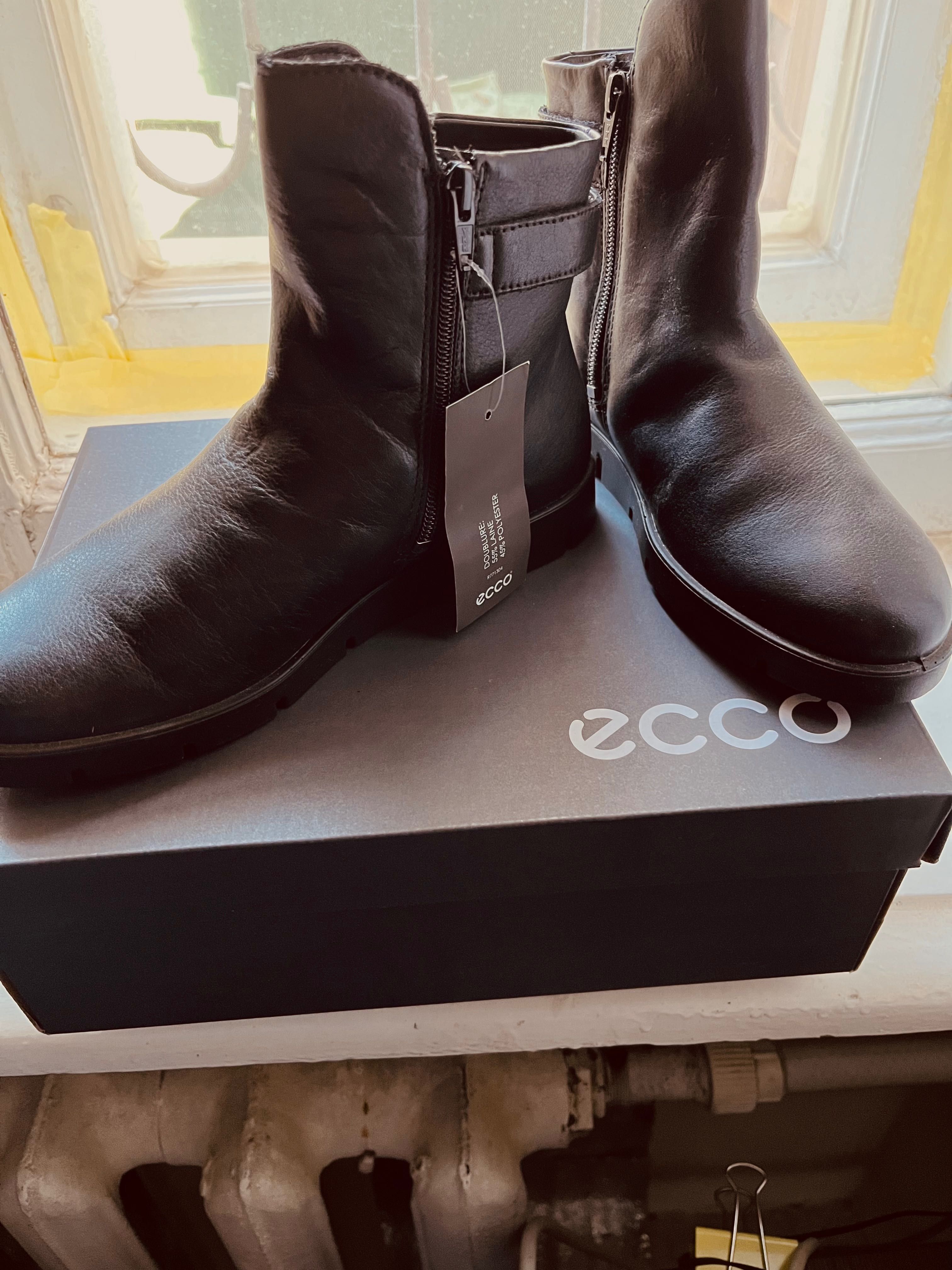 Женская обувь из бутикa ECCO