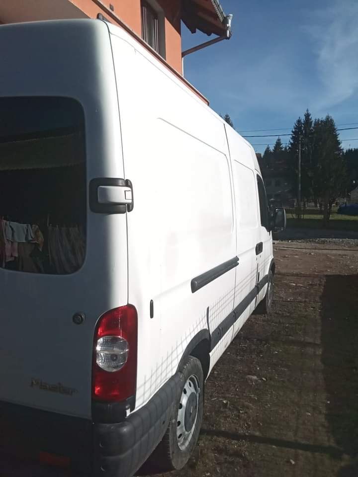 Vand Renault Master 2.5