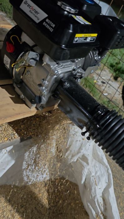 Snec Melc cu motor benzina flexibil 2-20 metri pt transport cereale