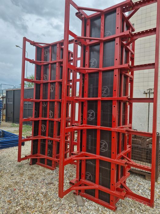 Колона Универсальный