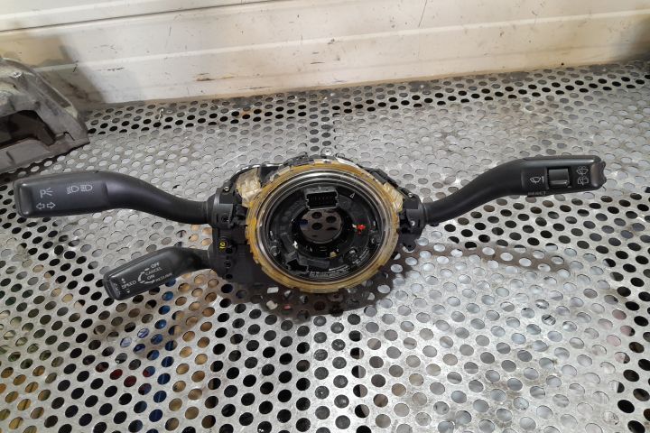 Spirala volan 8E0953549Q / 4E0953541A 8E0953549Q / 4E0953541A Audi A4