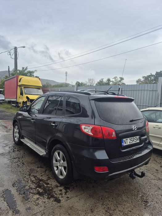 Vând sau schimb hyundai santafe