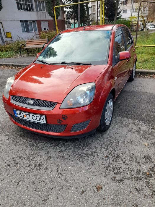Ford Fiesta automat 1.4 benzina