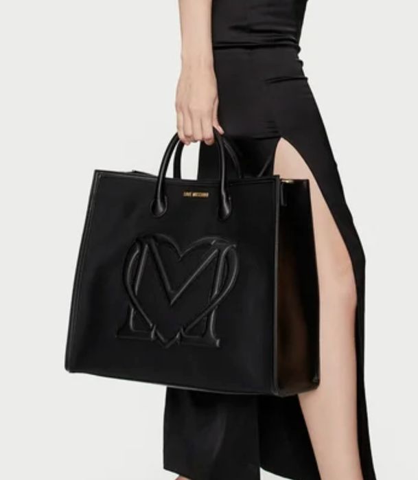 Чанти Love Moschino