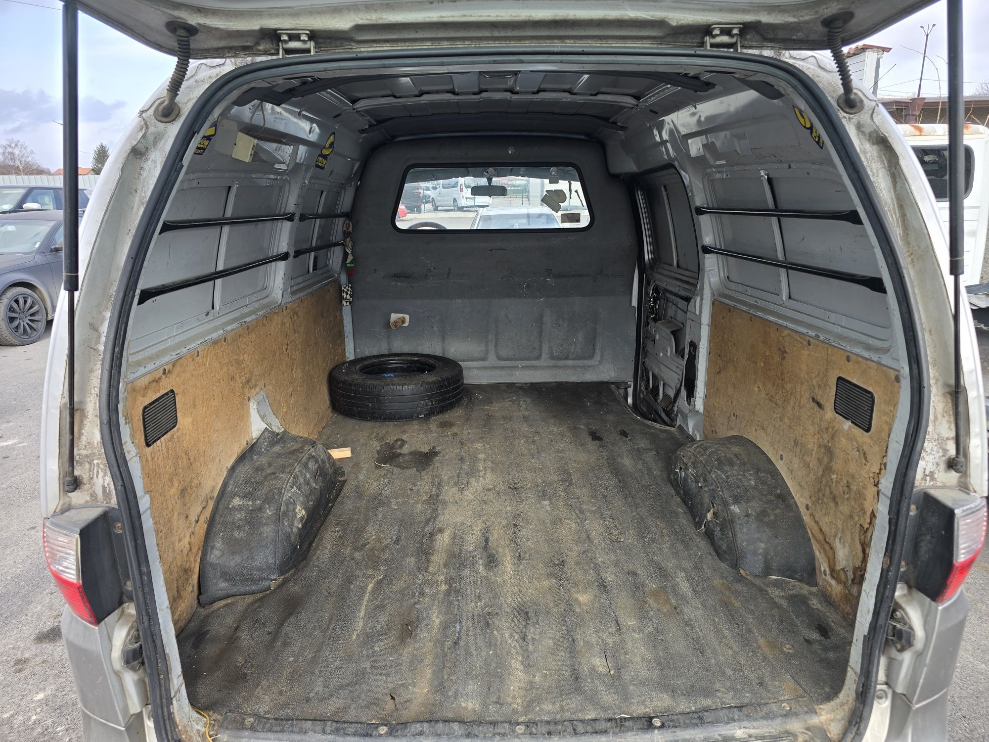 Hyundai H1 2.5Crdi 140кс на части/Хюндай Х1 2.5Црди 140кс на части