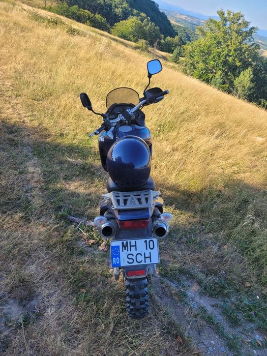 Aprilia pegaso 650 sau dau la schimb cu yamaha xt 600 cu acte