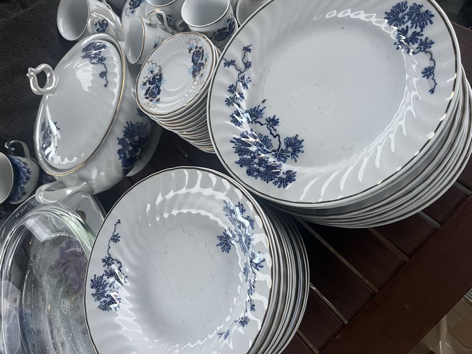 Set masa portelan cobalt 12 persoane