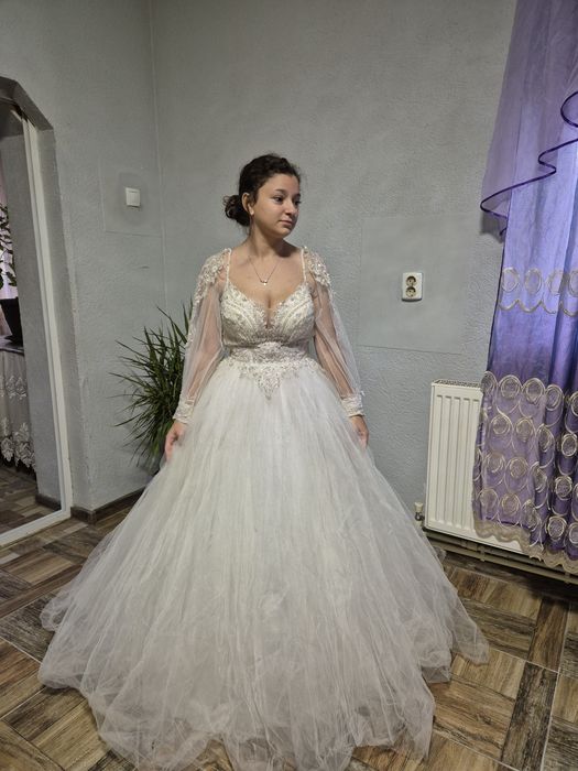 Rochie de mireasa purtata doar odata