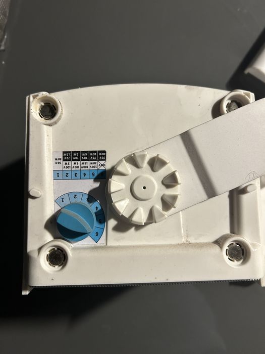 Boxe exterior  folosite 2 luni