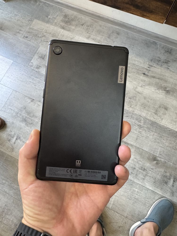 Tableta lenovo tb7305f