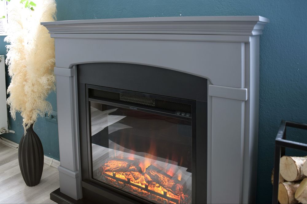 Semineu electric TAGU Helmi, cu focar electric inclus