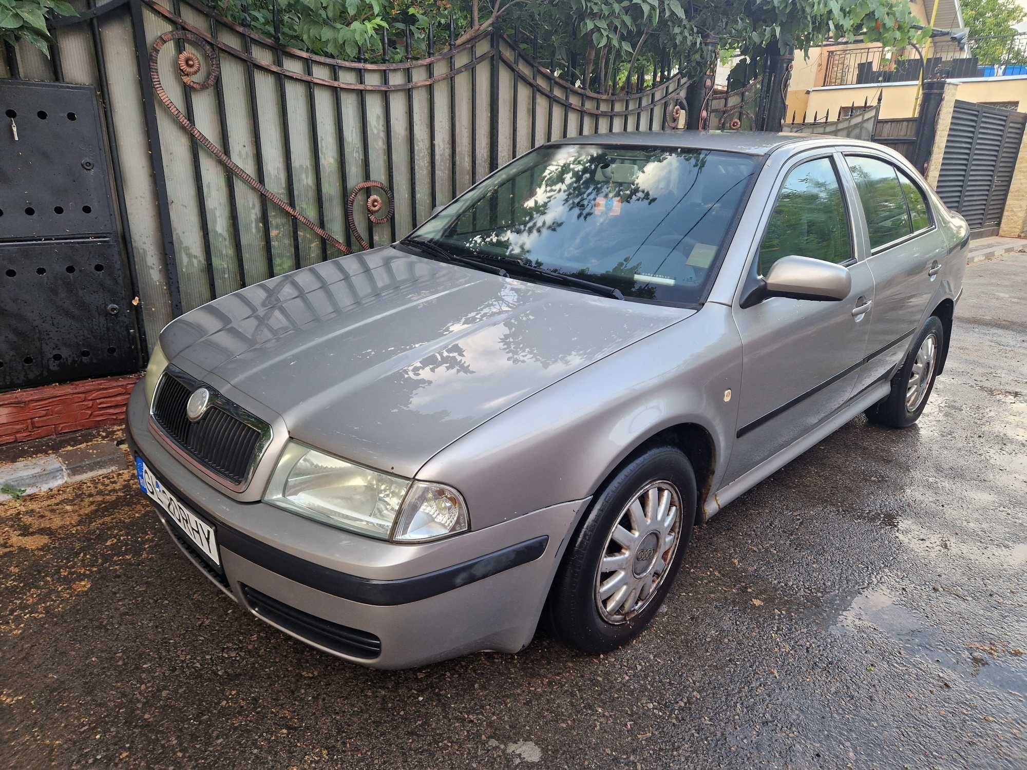 skoda octavia tour 2008 diesel cutie manuala 250000 km
