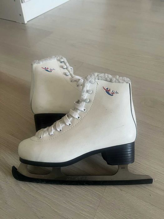 Коньки новые и б/у, сапоги для конного спорта