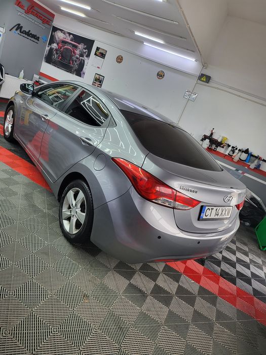Hyundai Elantra 1.6 benzina, 132 cp, 2013
