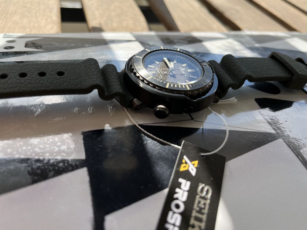 Seiko Prospex Solar Tuna Divers SNE543p1 часовник