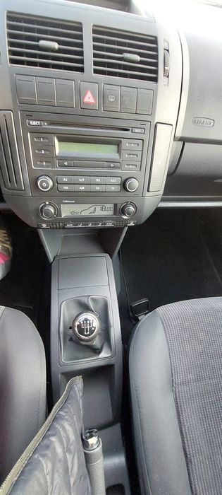 Vând Vw Polo 9n2 Recent Adus Motor 1.2i An 2007 Climatronic