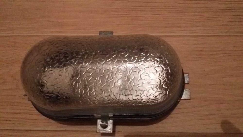 продам отличный плафон